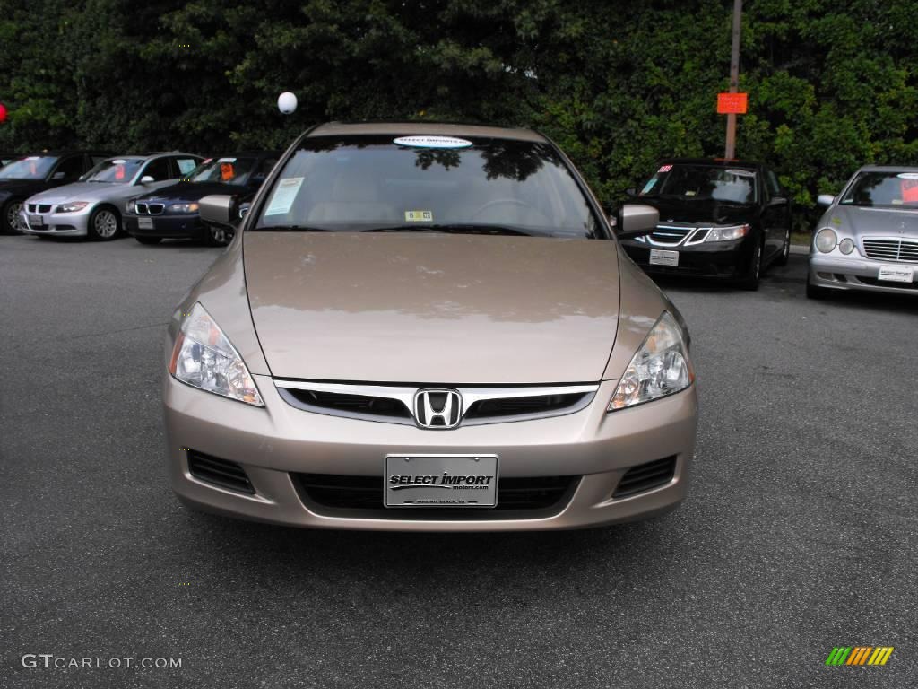 2006 Accord EX-L V6 Sedan - Desert Mist Metallic / Ivory photo #5