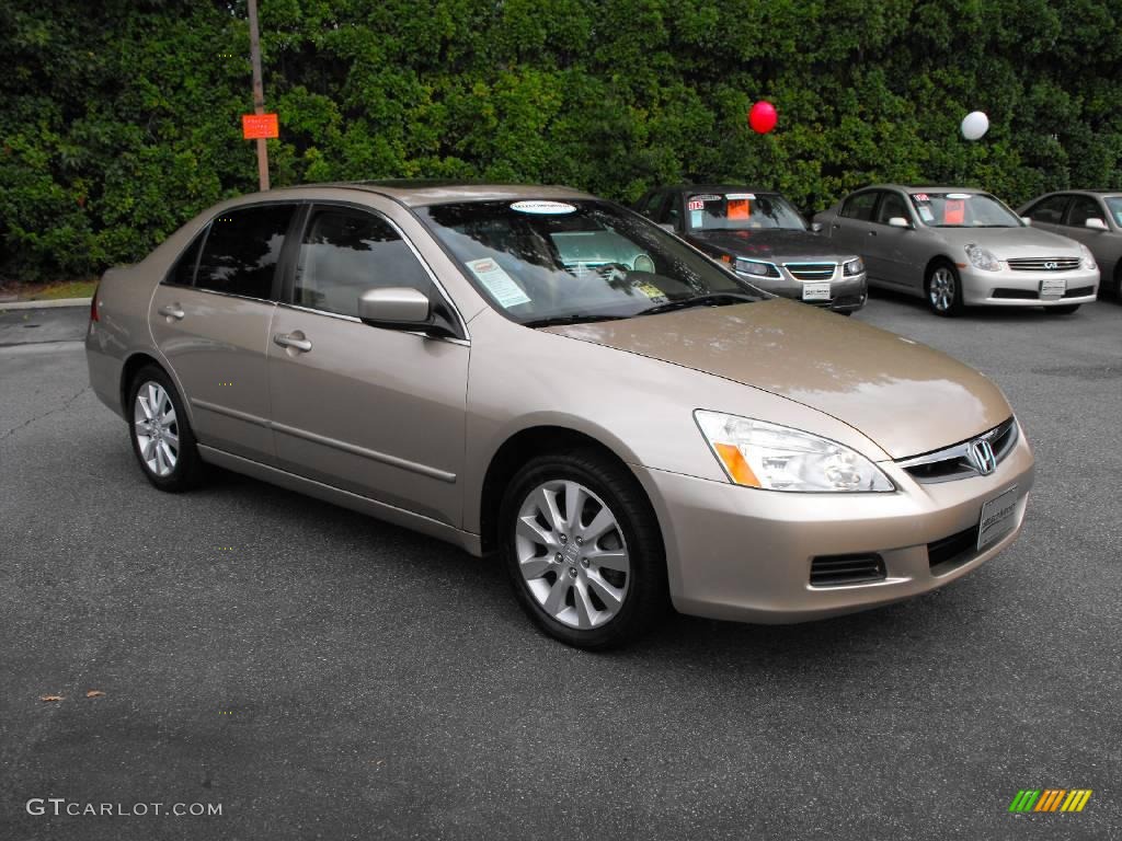 2006 Accord EX-L V6 Sedan - Desert Mist Metallic / Ivory photo #6