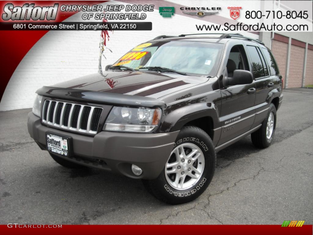 2004 Grand Cherokee Laredo 4x4 - Deep Lava Red Metallic / Dark Slate Gray photo #1