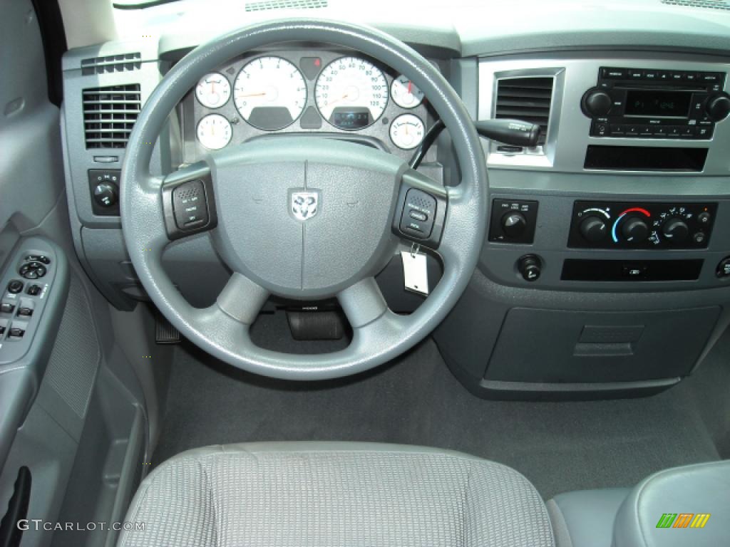 2008 Ram 1500 Big Horn Edition Quad Cab 4x4 - Bright White / Medium Slate Gray photo #10