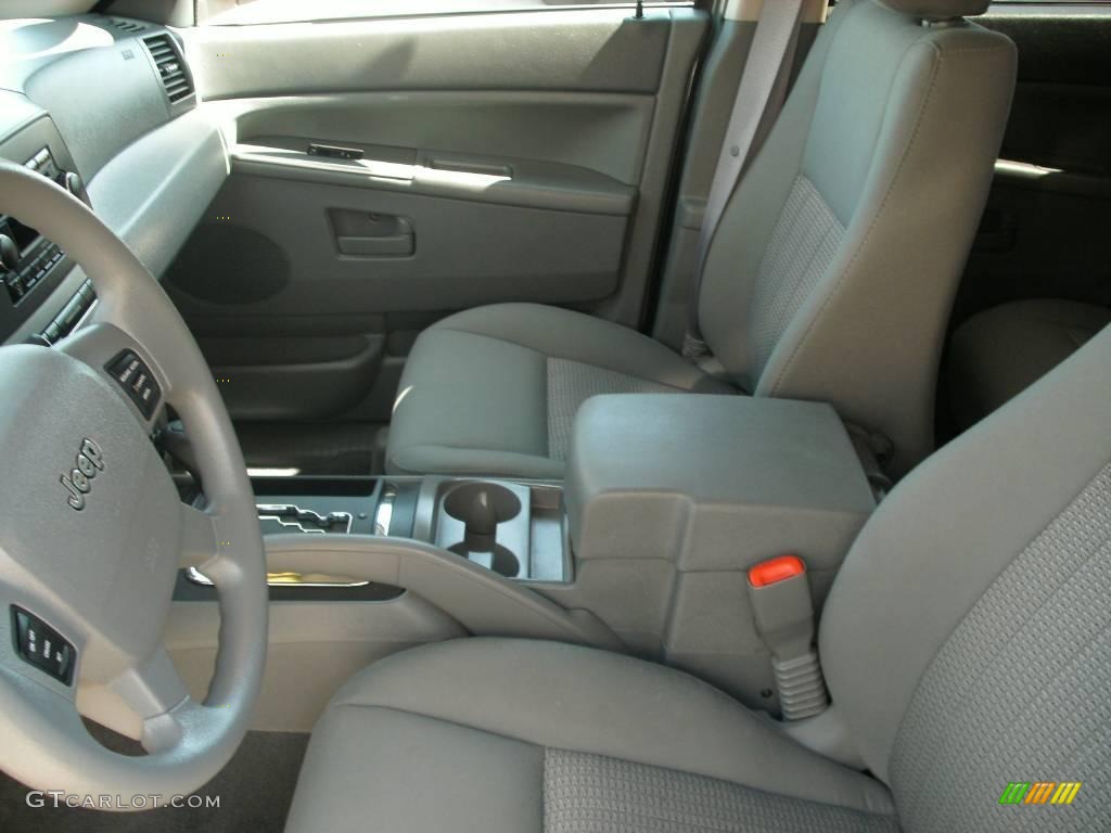 2007 Grand Cherokee Laredo 4x4 - Bright Silver Metallic / Medium Slate Gray photo #8