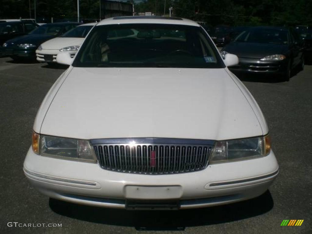 Performance White Lincoln Continental