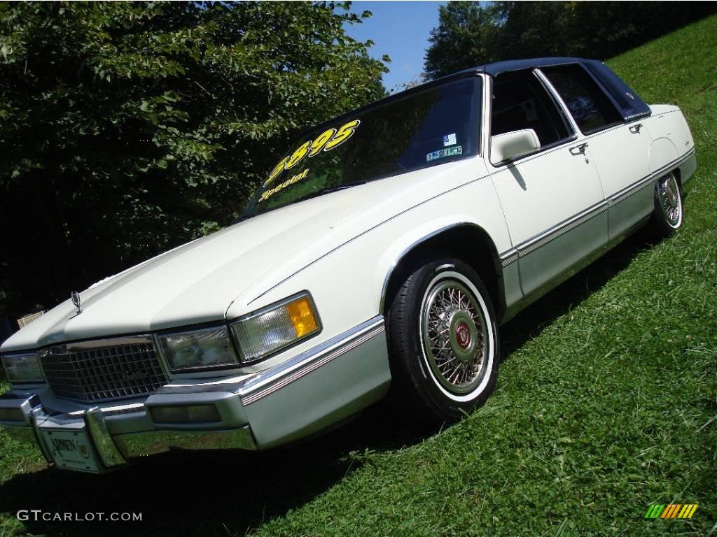 1990 Fleetwood Sedan - White / Blue photo #2
