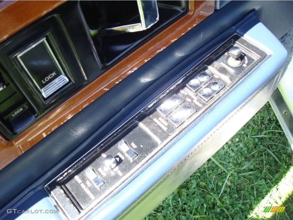 1990 Fleetwood Sedan - White / Blue photo #14