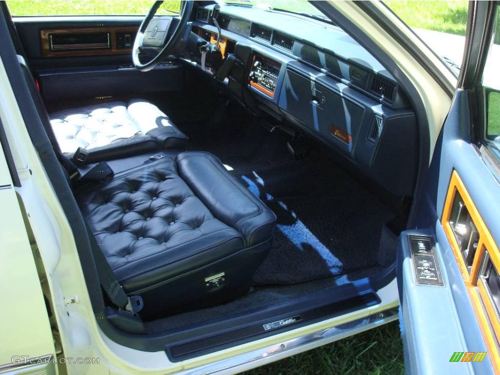 1990 Fleetwood Sedan - White / Blue photo #19