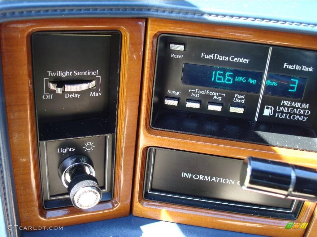 1990 Fleetwood Sedan - White / Blue photo #35