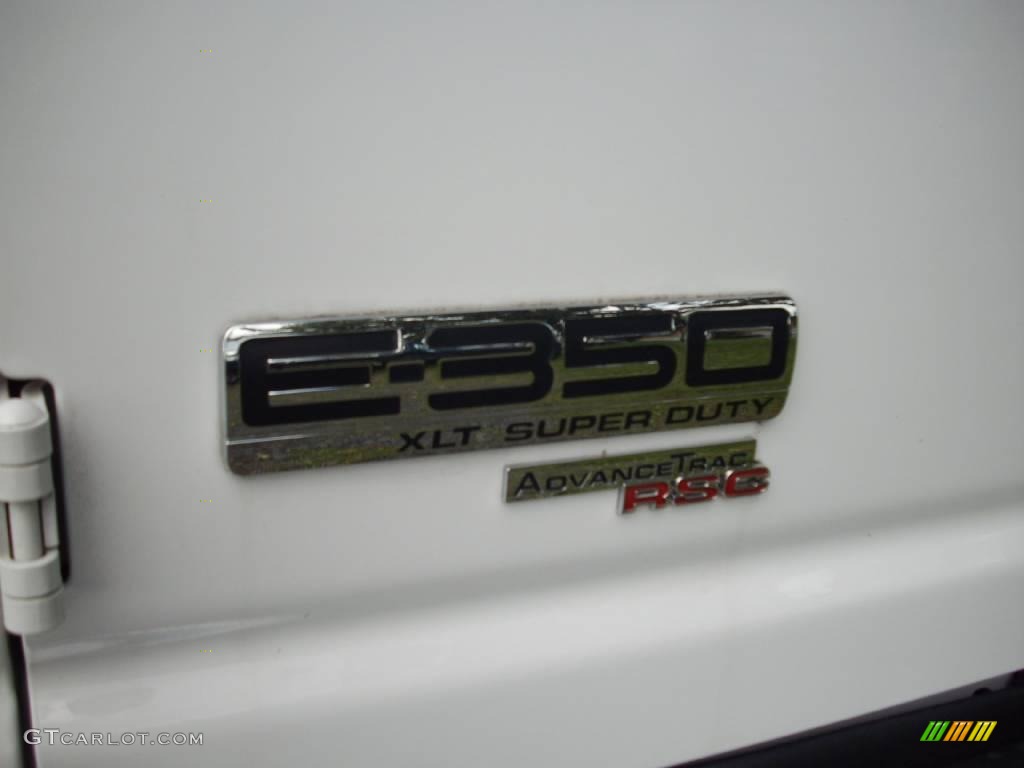 2007 E Series Van E350 Super Duty Passenger - Oxford White / Medium Flint Grey photo #11