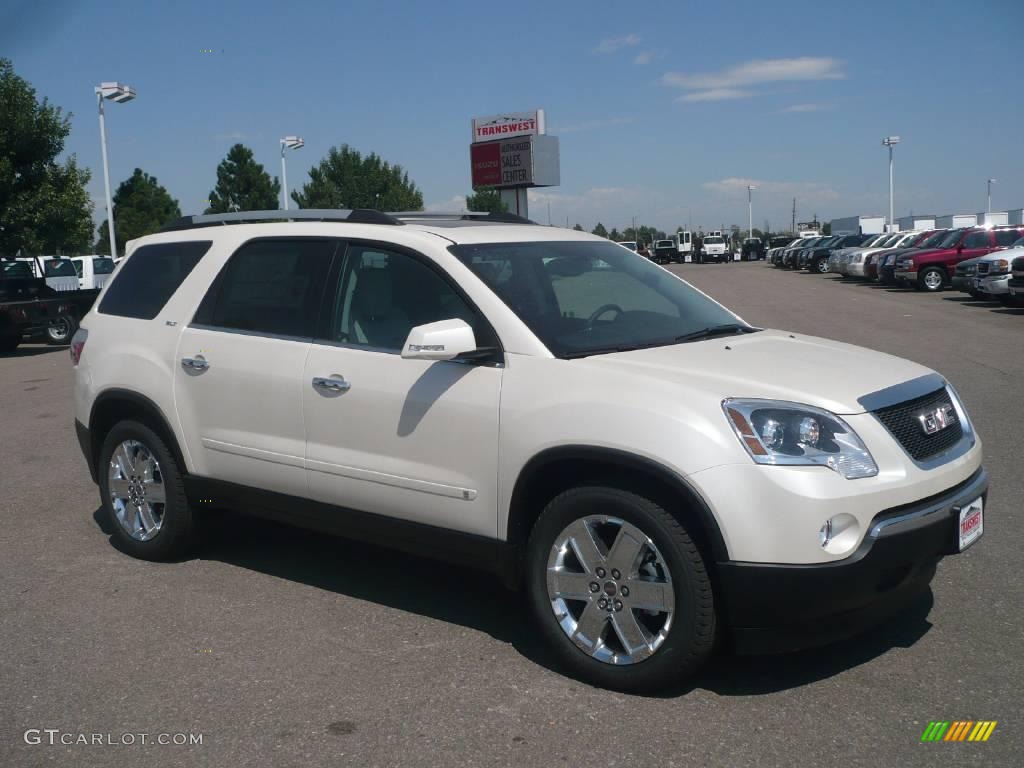 White Diamond Tricoat GMC Acadia