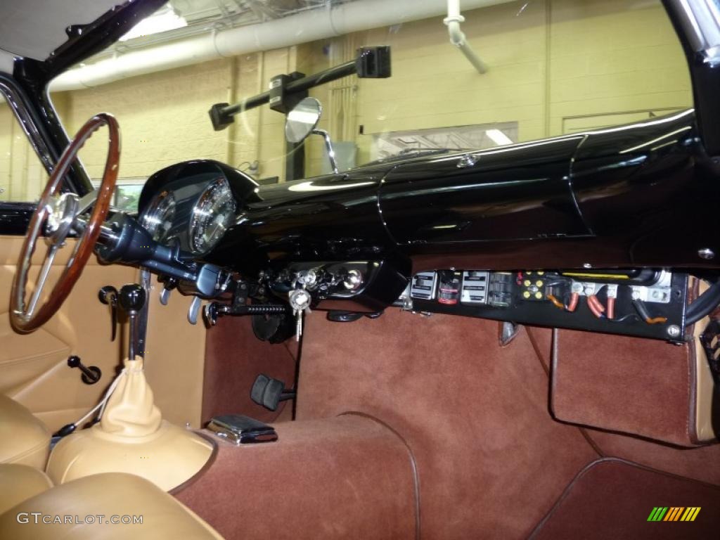 1956 Ferrari 250 GT Pinin Farina Coupe Speciale Pelle Naturale Dashboard Photo #17272406