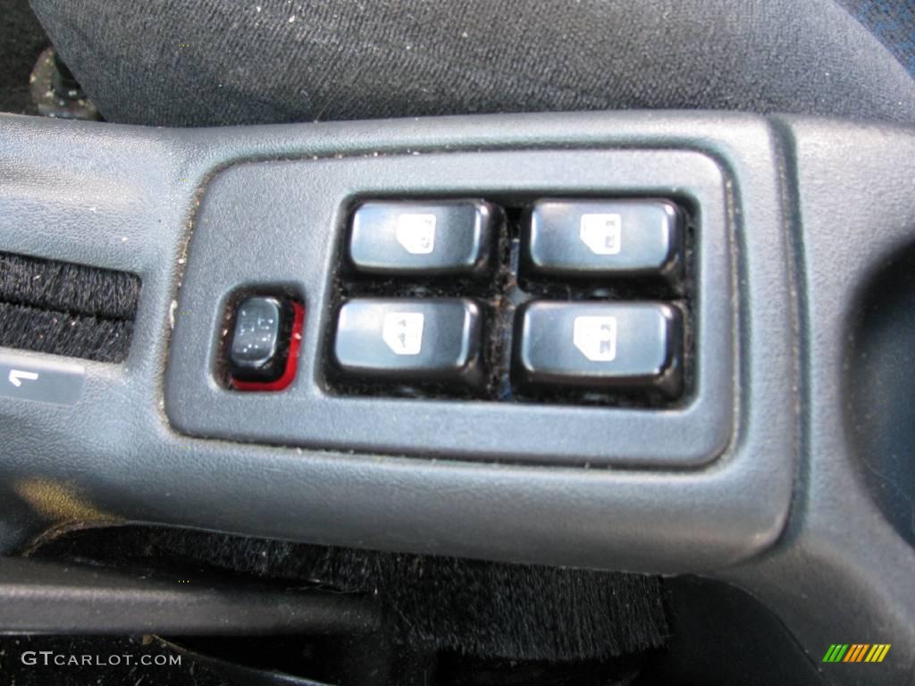 1996 Cavalier LS Sedan - Cayenne Red Metallic / Dark Gray photo #15