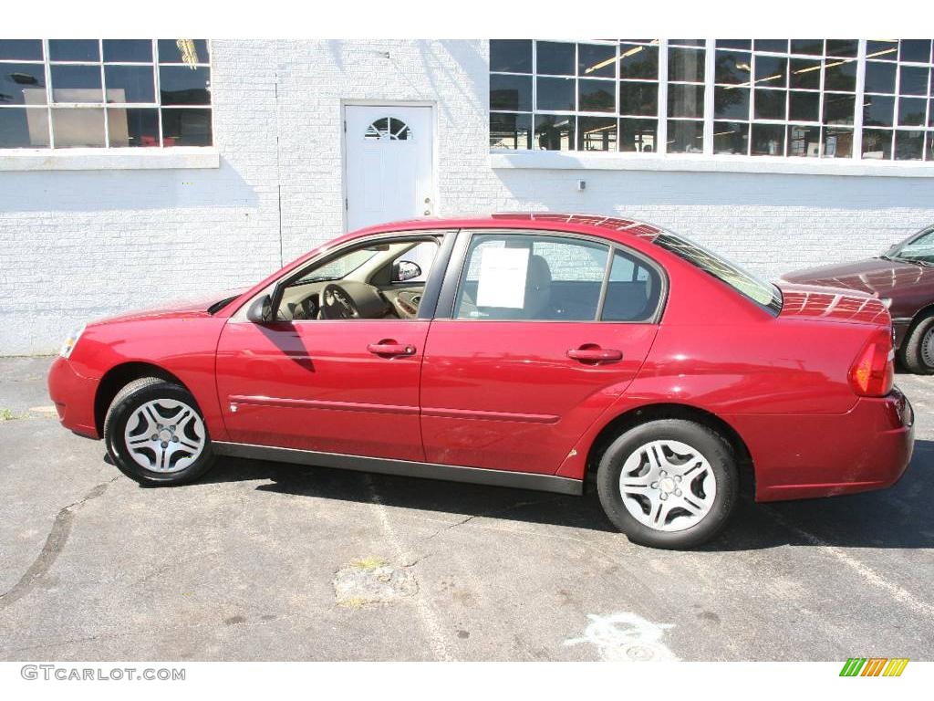 2006 Malibu LS Sedan - Sport Red Metallic / Titanium Gray photo #7