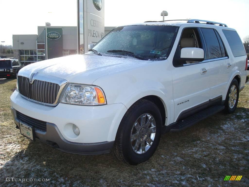 2003 Navigator Luxury 4x4 - Oxford White / Light Parchment photo #1