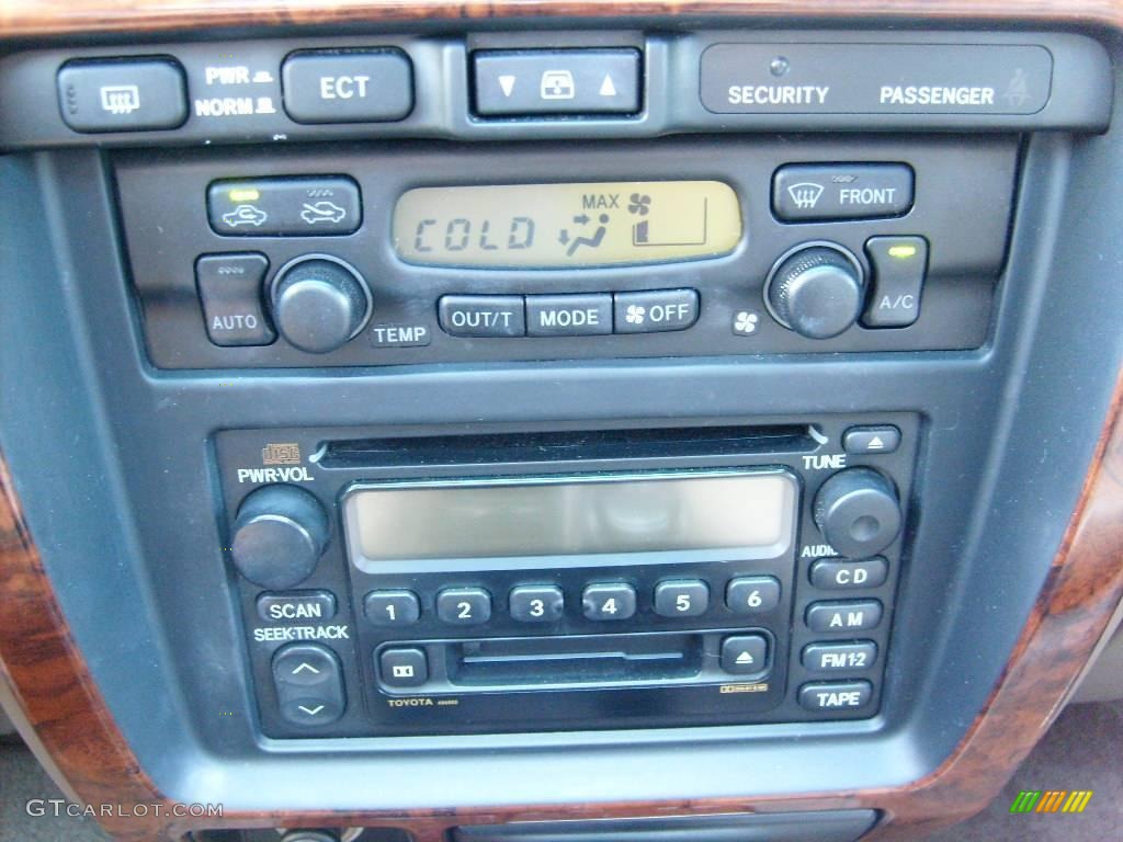 2000 4Runner Limited 4x4 - Millennium Silver Metallic / Oak photo #19