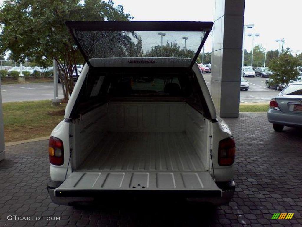 2002 Silverado 1500 Extended Cab - Summit White / Graphite Gray photo #17