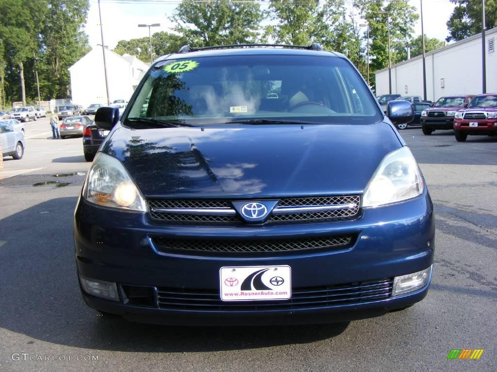2005 Sienna XLE Limited - Stratosphere Mica / Stone photo #23