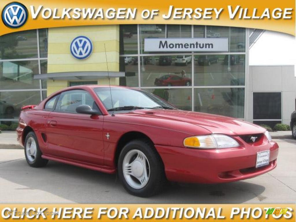 1995 Mustang V6 Coupe - Laser Red Metallic / Gray photo #1