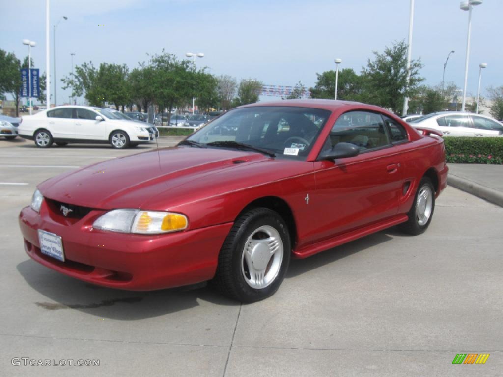 1995 Mustang V6 Coupe - Laser Red Metallic / Gray photo #6