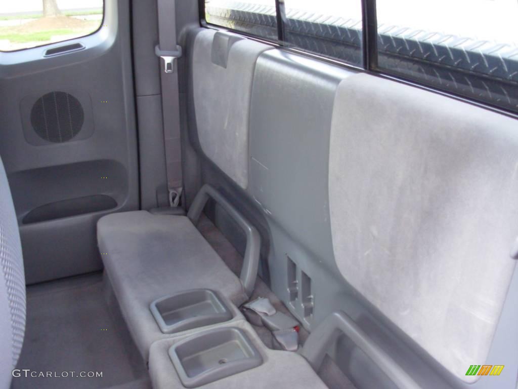 2005 Tacoma PreRunner TRD Access Cab - Super White / Graphite Gray photo #19