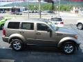 2007 Light Khaki Metallic Dodge Nitro SLT 4x4  photo #2