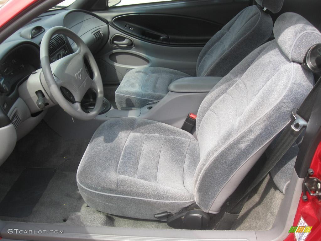 1995 Mustang V6 Coupe - Laser Red Metallic / Gray photo #32