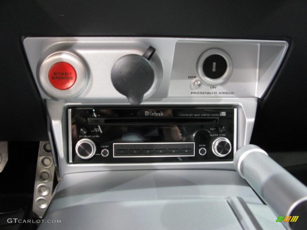 2006 Ford GT Standard GT Model Controls Photo #17283722