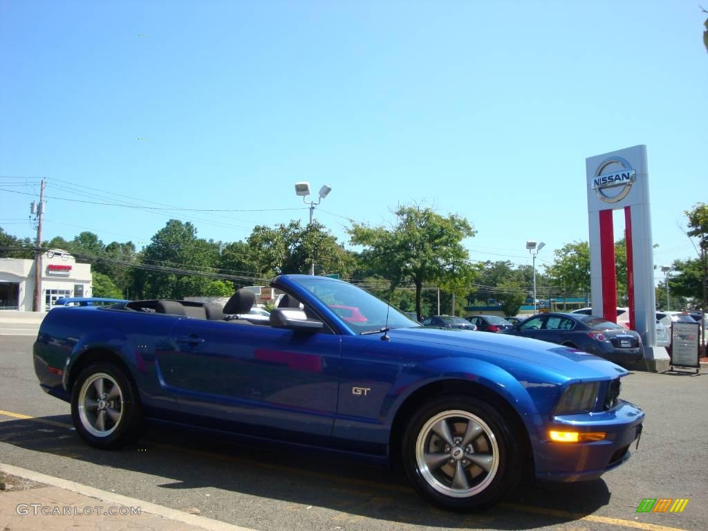 2006 Mustang GT Deluxe Convertible - Vista Blue Metallic / Dark Charcoal photo #15