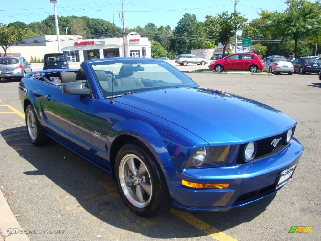 2006 Mustang GT Deluxe Convertible - Vista Blue Metallic / Dark Charcoal photo #17