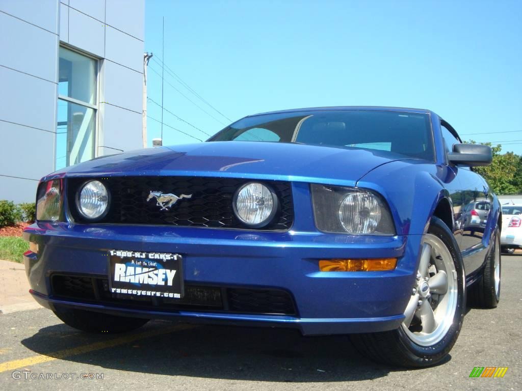 2006 Mustang GT Deluxe Convertible - Vista Blue Metallic / Dark Charcoal photo #19