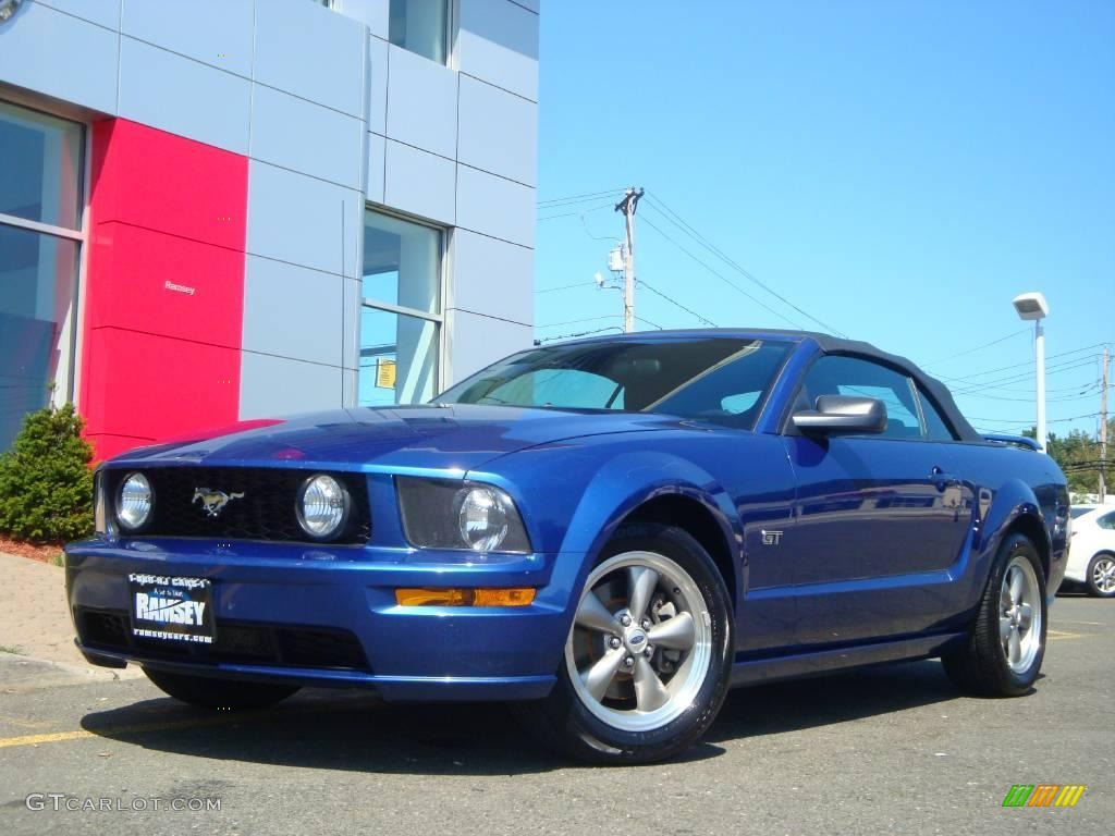 2006 Mustang GT Deluxe Convertible - Vista Blue Metallic / Dark Charcoal photo #21