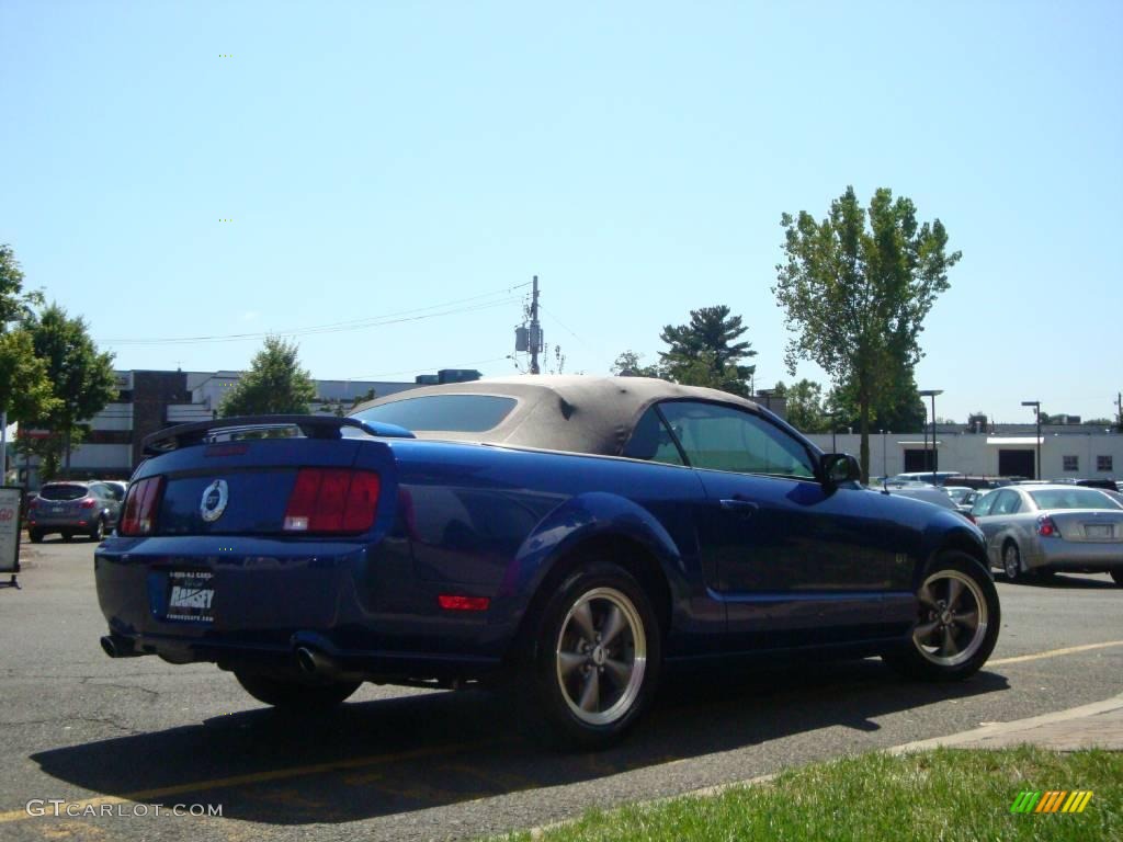 2006 Mustang GT Deluxe Convertible - Vista Blue Metallic / Dark Charcoal photo #29