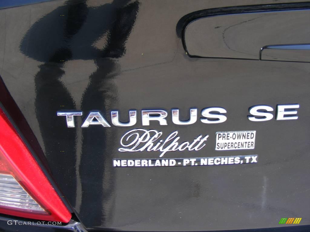 2005 Taurus SE - Black / Medium/Dark Flint photo #17