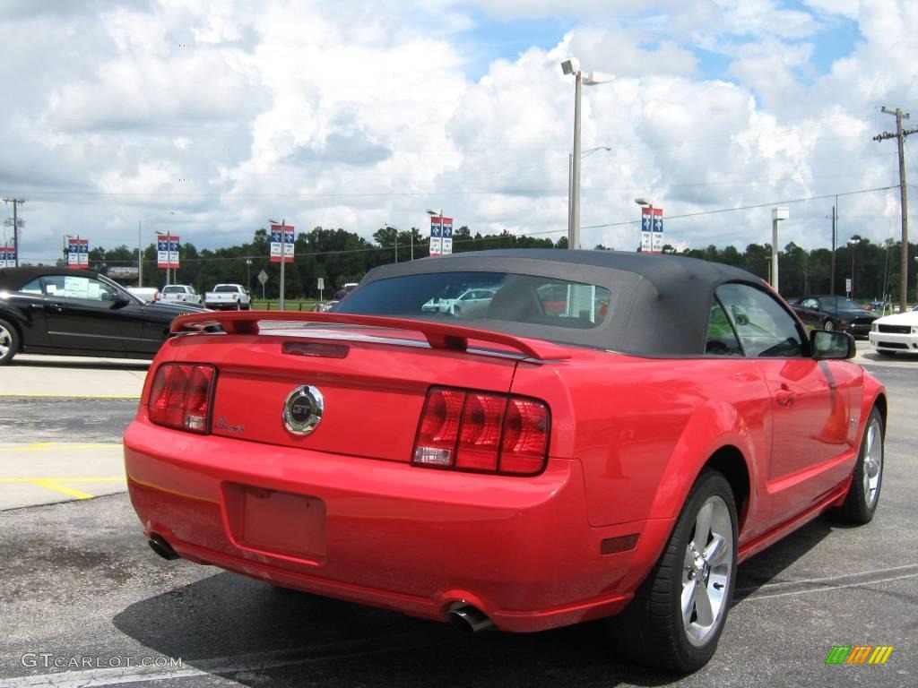 2006 Mustang GT Premium Convertible - Torch Red / Dark Charcoal photo #3