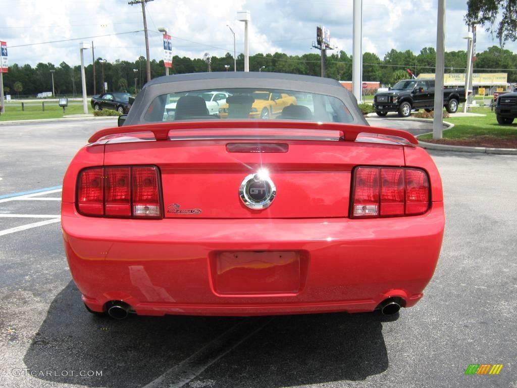 2006 Mustang GT Premium Convertible - Torch Red / Dark Charcoal photo #4