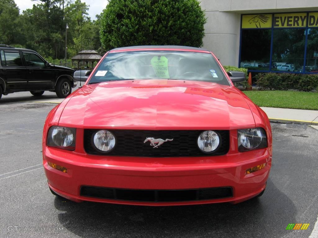 2006 Mustang GT Premium Convertible - Torch Red / Dark Charcoal photo #8