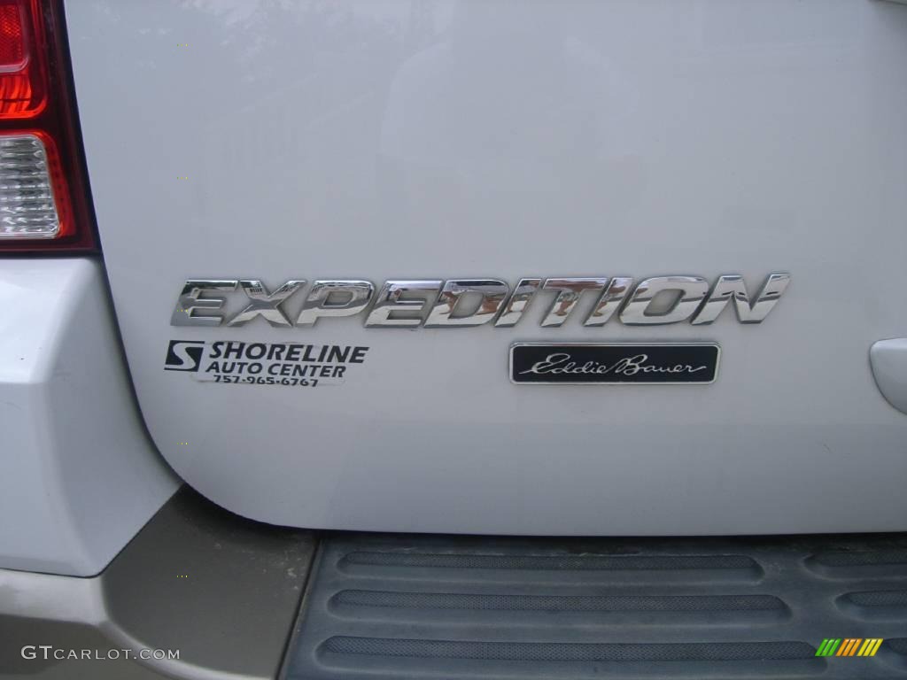 2003 Expedition Eddie Bauer 4x4 - Oxford White / Medium Parchment photo #8