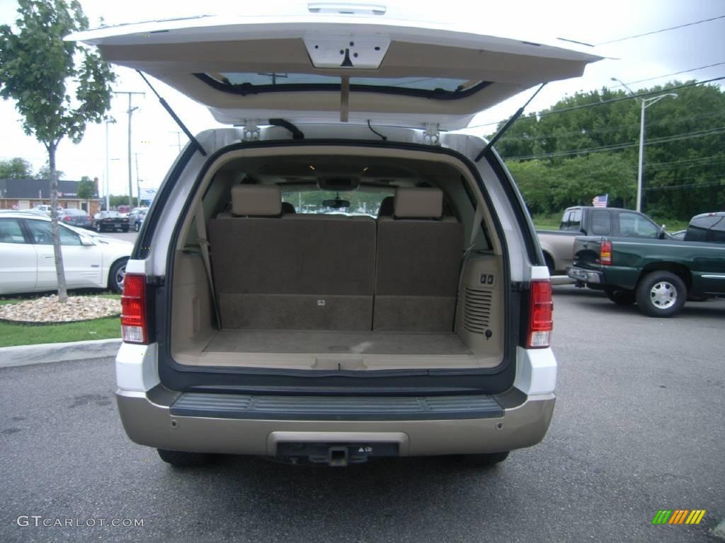 2003 Expedition Eddie Bauer 4x4 - Oxford White / Medium Parchment photo #14
