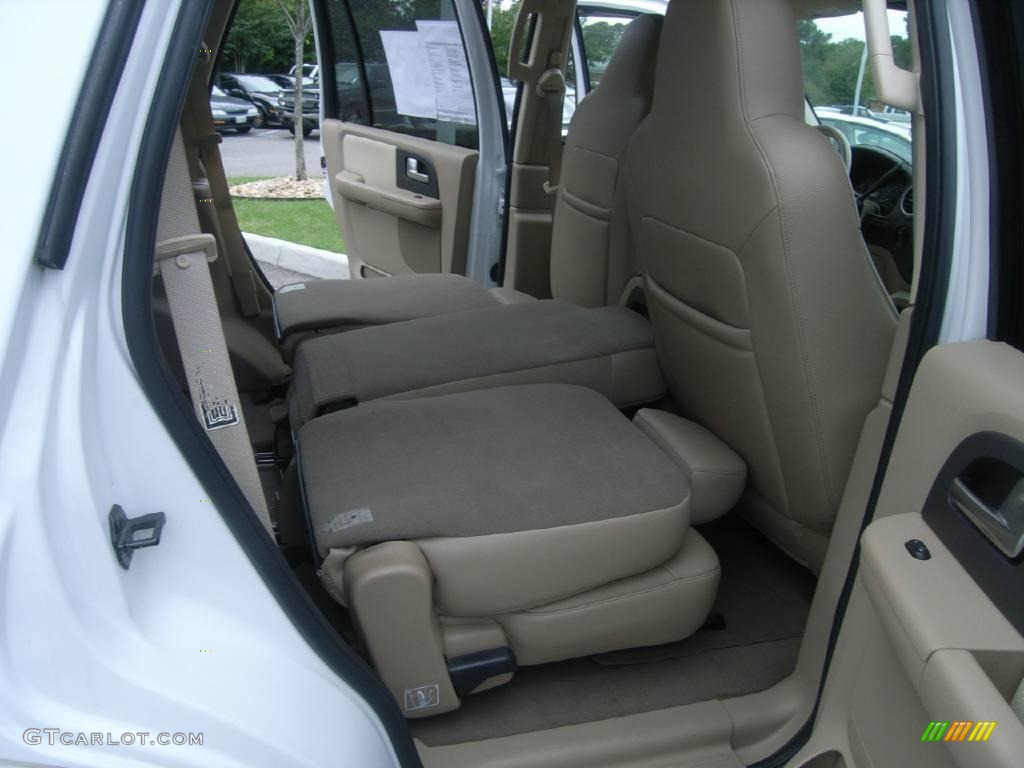 2003 Expedition Eddie Bauer 4x4 - Oxford White / Medium Parchment photo #16