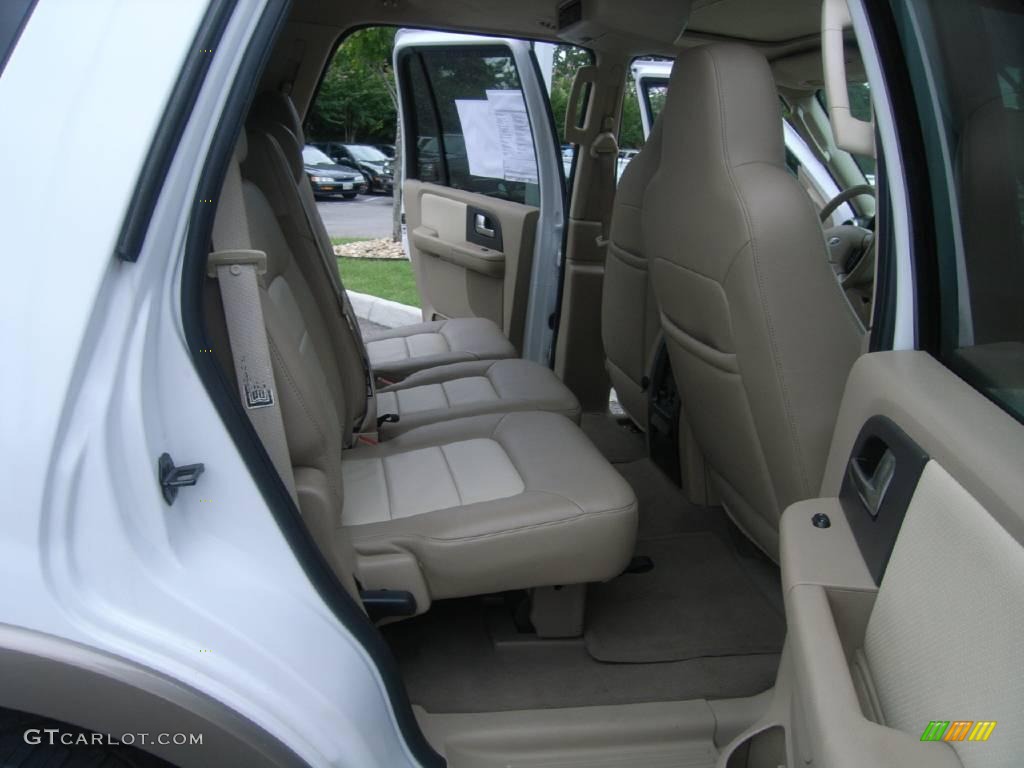 2003 Expedition Eddie Bauer 4x4 - Oxford White / Medium Parchment photo #18