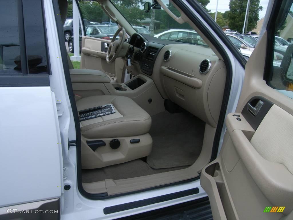 2003 Expedition Eddie Bauer 4x4 - Oxford White / Medium Parchment photo #19