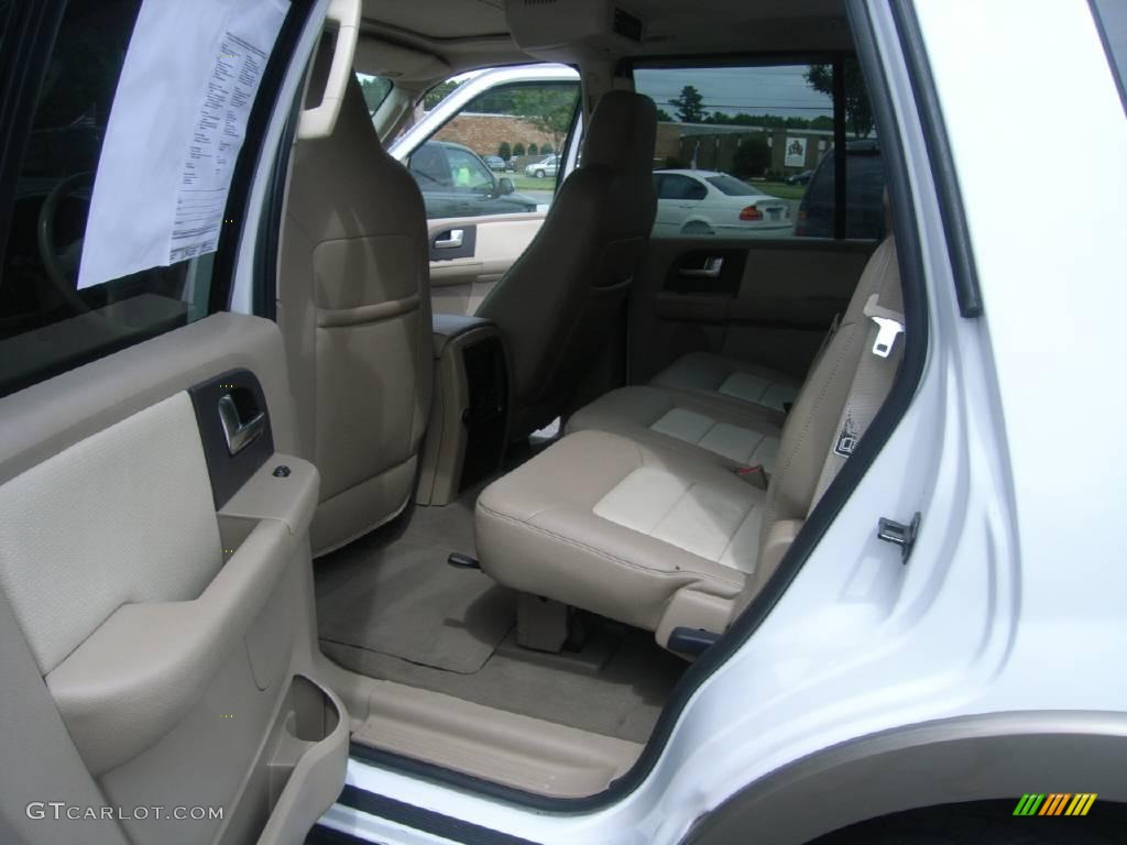 2003 Expedition Eddie Bauer 4x4 - Oxford White / Medium Parchment photo #20