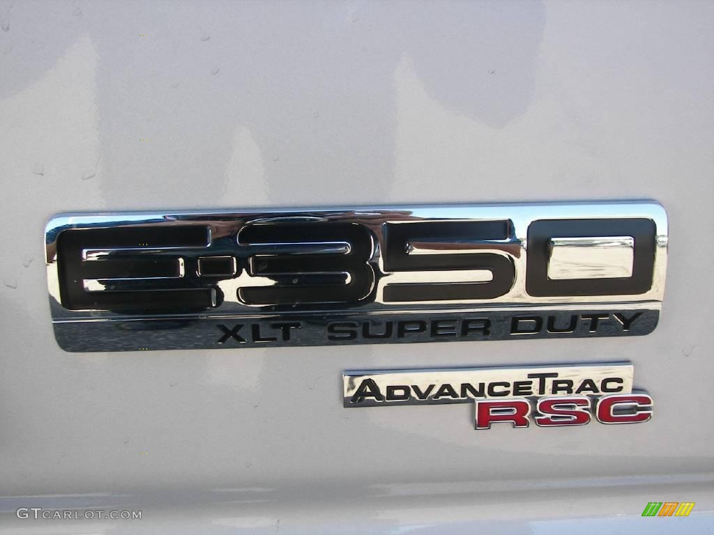 2008 E Series Van E350 Super Duty XLT 15 Passenger - Silver Metallic / Medium Flint photo #18