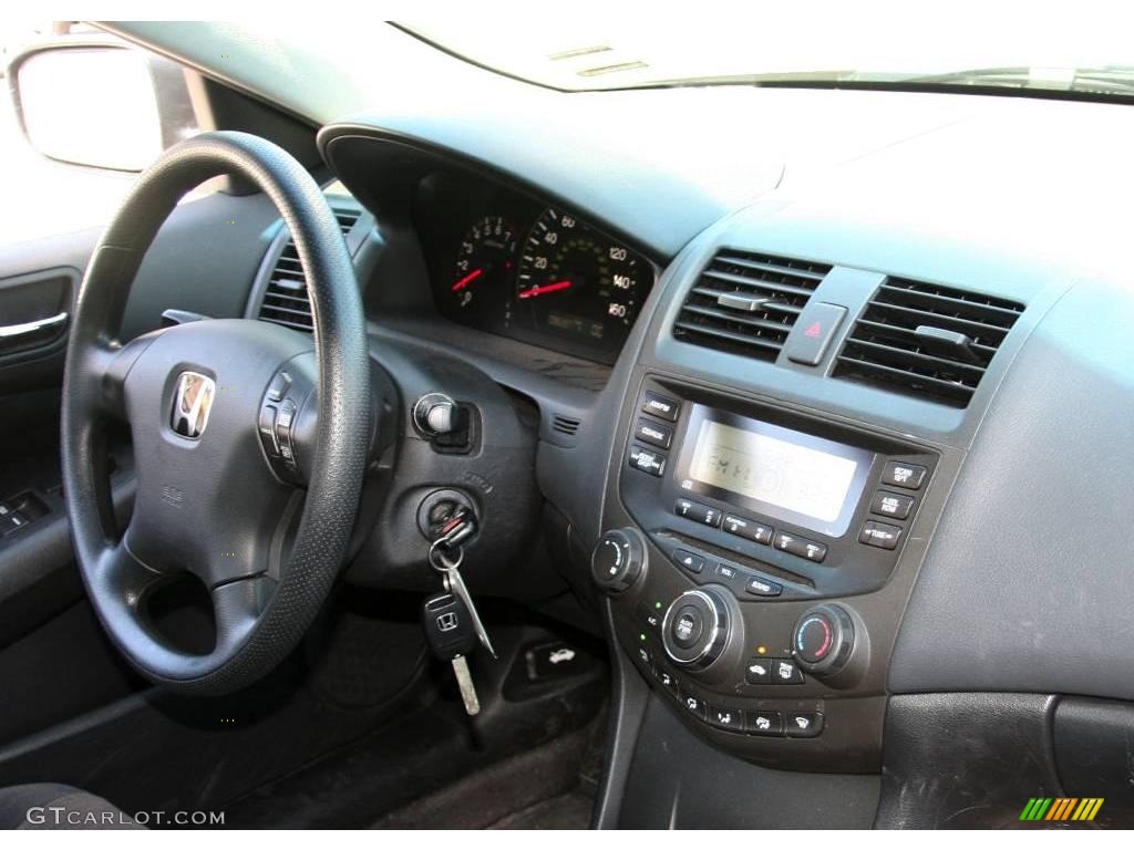 2003 Accord LX Sedan - Satin Silver Metallic / Black photo #10