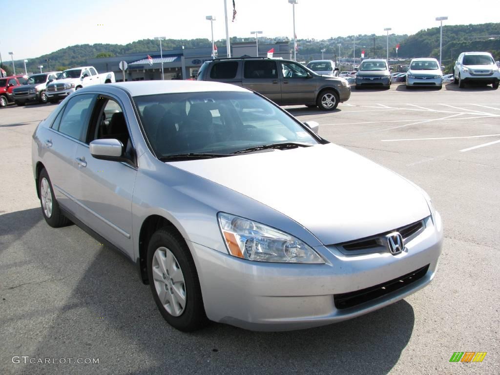 2003 Accord LX Sedan - Satin Silver Metallic / Black photo #9