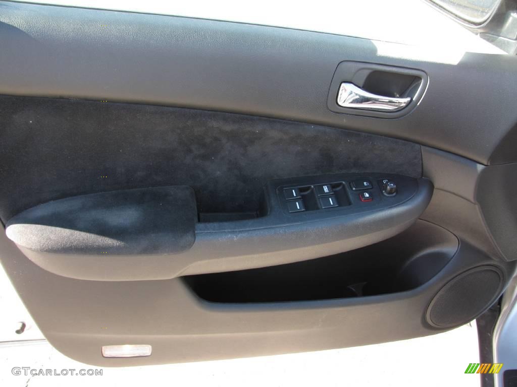 2003 Accord LX Sedan - Satin Silver Metallic / Black photo #14