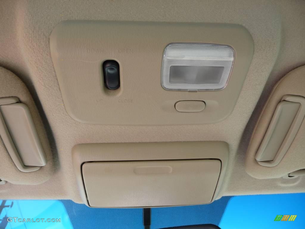 2004 Altima 3.5 SE - Velvet Beige / Blond photo #17