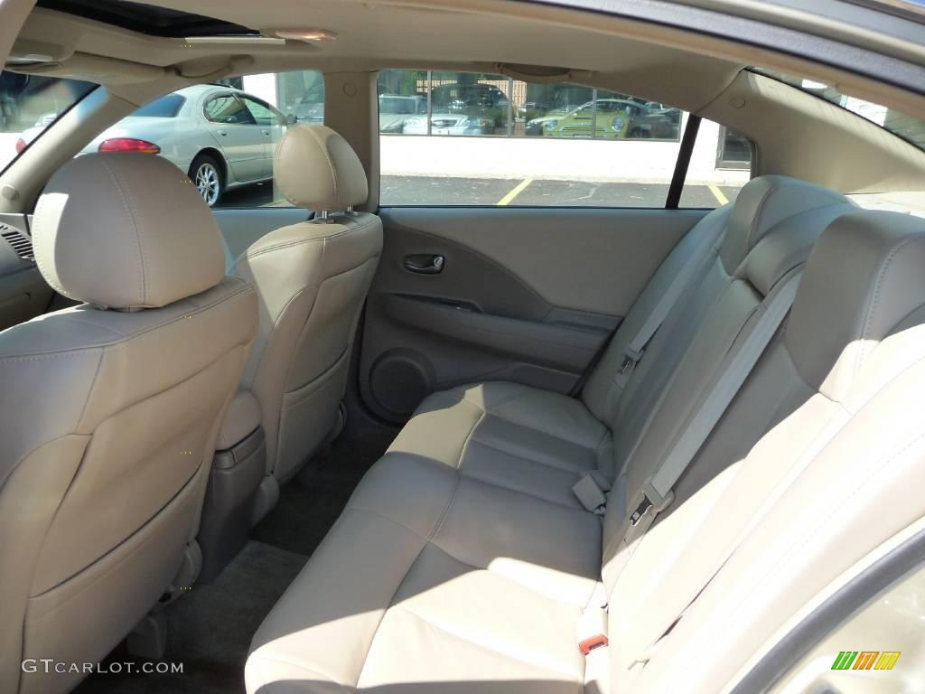 2004 Altima 3.5 SE - Velvet Beige / Blond photo #20