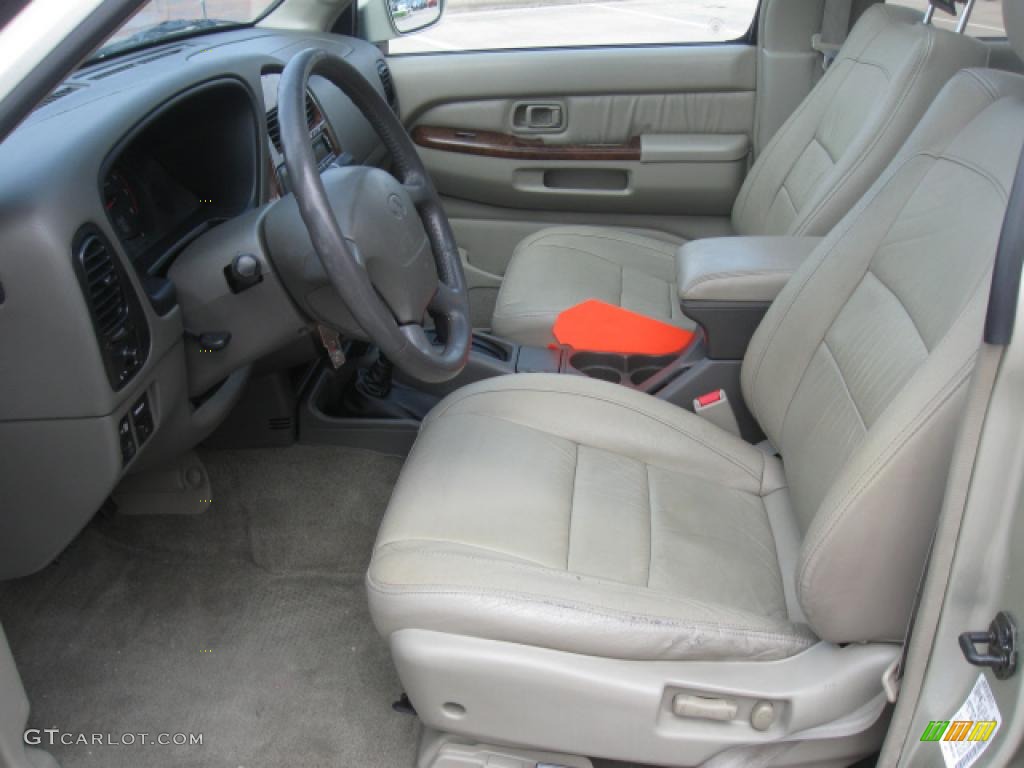 1999 QX4 4x4 - Tuscan Beige Metallic / Beige photo #13