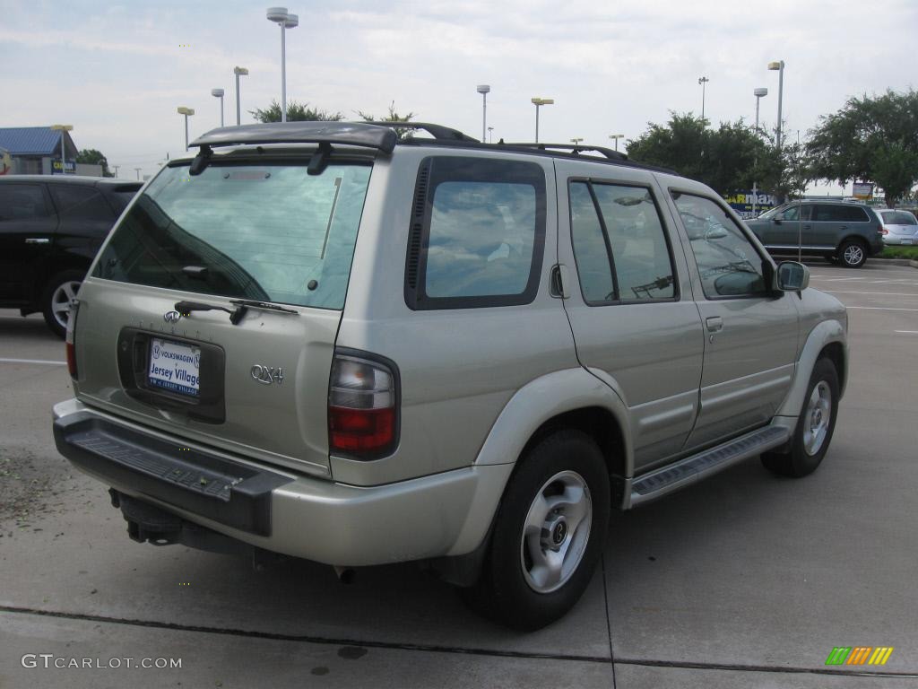 1999 QX4 4x4 - Tuscan Beige Metallic / Beige photo #30