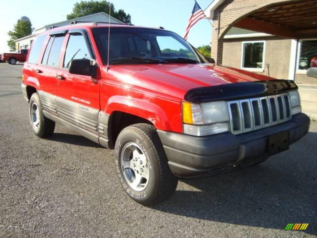 1996 Grand Cherokee Laredo 4x4 - Flame Red / Agate photo #2
