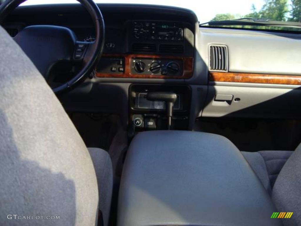 1996 Grand Cherokee Laredo 4x4 - Flame Red / Agate photo #10
